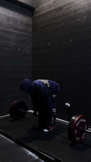 Rep Work vs. Deload Week: What's the Difference in the Gym?