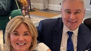 Eamonn Holmes poses with  Anthea Turner after ending 10 year bitter feud