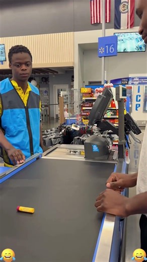 Supermarket checkpout prank #prank #funny #funnyvideos #fyp