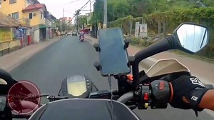 AKRAPOVIC EVO-LINE TITANIUM | YAMAHA R1 SOUNDTEST 🔥🔥🔥 ⬆️⬆️ https://youtu.be/_RylS33okJg YAMAHA R1 WALKAROUND & TESTDRIVE⬇️⬇️ https://youtu.be/qUV5EHgJYPE | 𝗖𝗔𝗣𝗢