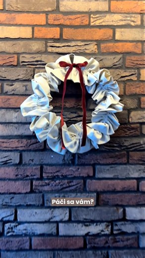 SAShE.sk | Venček, ktorý nezvedne a neopadne.😍 Nedávno nám tu vyskočilo inšpiratívne video od @ivon_homeuk a povedali sme si, že tento nápad musíme... | Instagram