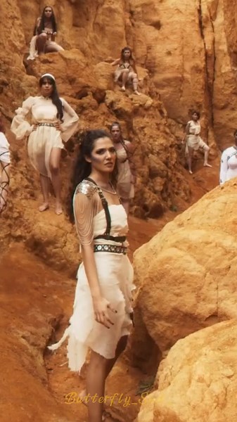 Azul Mineral - La historia de terror que siempre te toca leer