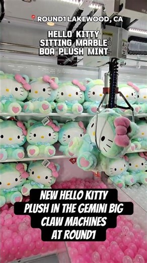 New Hello Kitty Marble Boa Plush in the Claw Machines at Round1 #round1 #hellokitty #sanrio