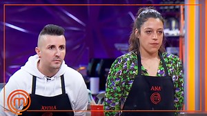Ana recibe su expulsión sorprendida y decepcionada por irse después de una prueba de dulces en los que ella está especializada. | MasterChef España