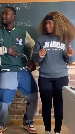 @base.za @machasa_gaffi Thandabani dance challenge open for everyone ‼️😭😭 let’s go | K K Ťhe Đancer