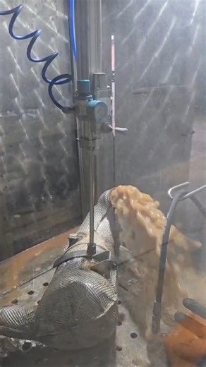 This is what a proper DPF clean looks like. Not chemicals. Not guesswork. Measured results, before & after. Brown ➜ clear Blocked ➜ restored 📍 Totnes 🚚 Trade & public welcome ➡️ Follow Auto-Cleanse | Auto-Cleanse DPF Refurbishment Services