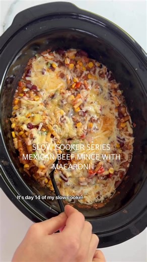Sarah Pound on Instagram: "30 DAYS OF SLOW COOKER RECIPES DAY 14/30 Slow Cooker Mexican Beef Mince with Macaroni For the full recipe, comment RECIPE below and I’ll send it to your DMs. Otherwise, type “Beef Mince With Macaroni” into the WBS website. Serves: 4 Ingredients: 500g beef mince 35g taco seasoning 1 brown onion, diced 2 garlic cloves, finely chopped 700g passata 2 tablespoons tomato paste ¼ cup fresh coriander, roughly chopped To add later: 400g canned corn kernels, drained 400g canned 