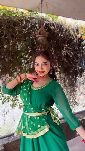 Learning Kathak was in my bucket list for the longest time I can remember. Finally, getting to live that dream and loving every second of this journey that’s been unfolding. Met the most passionate fellow dancers who are like a family now. Thank you @aestheticdancestudio for this opportunity! 🦚 | Priyana Acharya