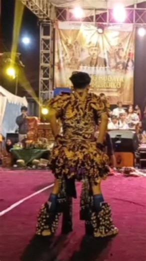 Mas Dino dan Kinderjoy: Serunya Momen Spesial