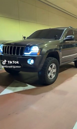 Exploring the Jeep Grand Cherokee Off-Road Performance