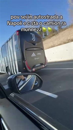 Forza Napoli e Juve: Pizza e Amore per Napoli