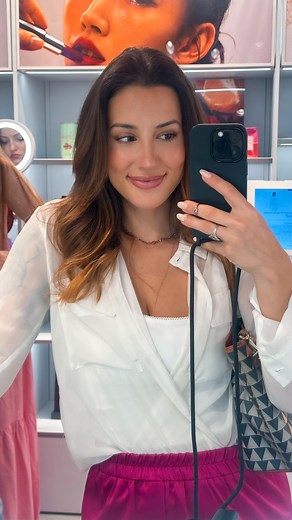 As vezes não se encaixar, é a melhor coisa que pode te acontecer! Vivencie suas fases, mas que o foco seja sempre você, seu Brio ✨❤️ | Isa Brisa