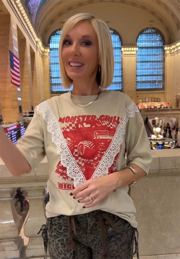 Exploring Grand Central Station and Paparazzi Accessories