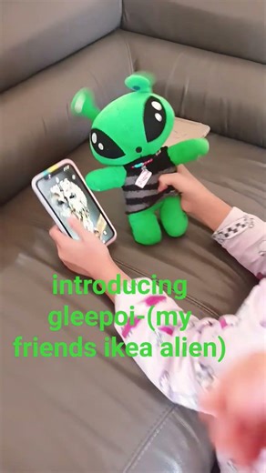 introducing gleepoi!! she is kinda murdery btw #ikeaalien