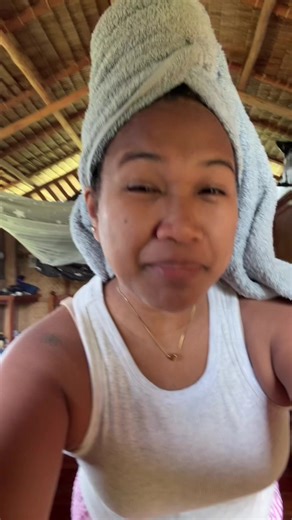 Replying to @JoyceDeGuzman Ewan ko na lang if magasgasan pa at lagi ka paring magpalit ng screen protector mo if meron kayo nito mga mahal ko🤗