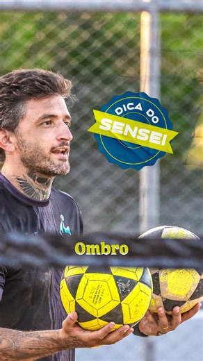 Bruno Rangel | Professor de Futevôlei on Instagram: "Treinão pra deixar o ombrinho afiado 🔥 Com a participação especial da Robozona @julia.carolinab 🥰 Quer evoluir no futevôlei? VEM PRA TROPA 🙅🏽‍♂️ #ftv #futevolei #futevoleibrasil #viral #eujogofutevôlei #vemoratropa #tropadosensei #futevoleiempelotas"