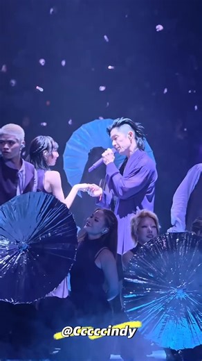 vanness_wu_0807 on Instagram: "🎶 2025.12.19 Cr.欣欣念念念慈庵🥕📕 F⭐️Forever 📍Shanghai #vannesswu #吳建豪"