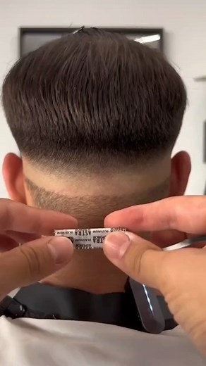 17K views · 43 reactions | ¿Sueñas en Aprender Barbería y Convertite en Barbero Experto? 易 Aprenderás desde cero a avanzado incluso profesionalmente enseñando a otros, colorimetria, diseños y freestyle, barbería básica y avanzado, cejas y más en nuestra academia virtual ✅ Haz clic en el link de mi perfil para más información del curso | Barberos Principiantes | Facebook
