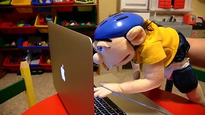 SML Movie: Jeffy Plays Minecraft!