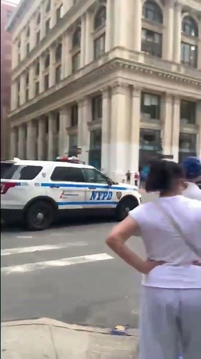 NYPD Responding Code 3 *Urgent* *Rumbler Siren*