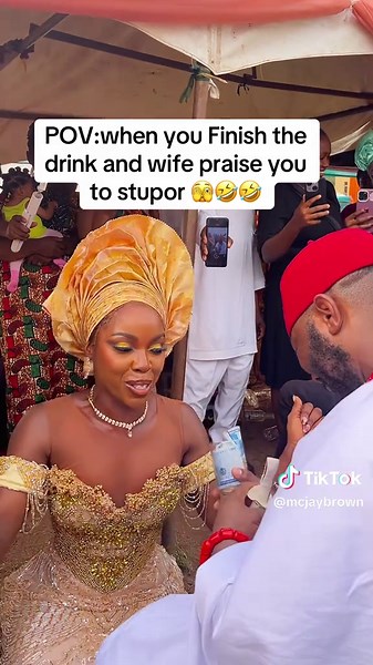 Bride don burst groom brain with praises ooo 🤣🤣🤣 For booking call or WhatsApp 07039249076 now!!! #mc #anambramc #enugumc #lagosmc #mcjaybrown
