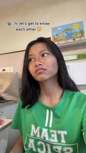 i have attachment issues whr if i get so close w you and if you end up leaving me ill break down || 😌