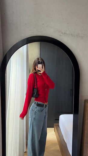 Style Tips: Outfit Ideas and Inspiration with a Pop of Red
