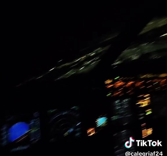 A320 Pilots: Night Flights Over Buenos Aires