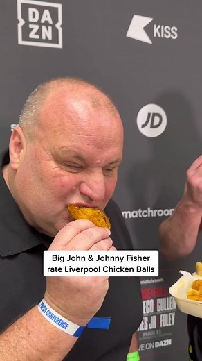 Big John and Johnny Fisher tuck into some chicken balls after the fight #RomfordBull #BigJohn