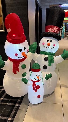 Breakfast & Brunch with Santa & our special guests ✨🎄🎅
