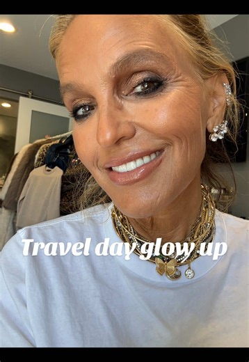 Even for the airport I try and look good 🔥 #glowymakeup #glowingskin #glowuptips #asmrmakeup #storytime