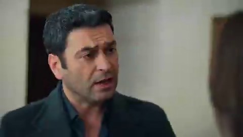 gülizar ırmak kendine sormuyor musun ben ne yazıyorum diye kaleminden rezillik akıyor bütün ülkeyi kendinden nefret ettirdin senaristliği bırak limon sat onurlu yaşa