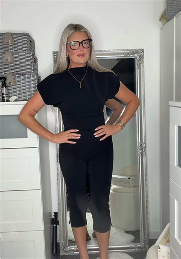 Exploring Capri Fashion Trends