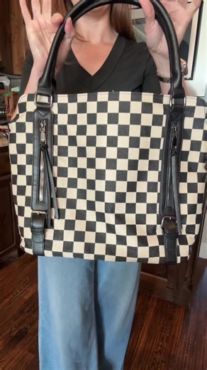 When you did a checkerboard purse to match my checkerboard pants. I found the perfect one. #checkerpurse #stylebasics #tiktokshopjumpstartsale