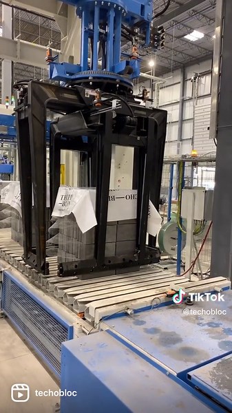 Heavy duty 😮‍💨 Some behind the scenes at our new plant. #techobloc #hardscapes #landscape #design #hardscaper #backyard #backyarddesign #fyp #patio #manufacturing