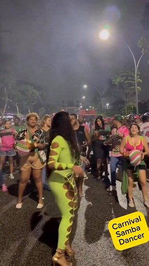 3K views · 14 reactions | The beauty of Samba Brazil  shines through its vibrant costumes, fast rhythms, and incredible dancers!  Professional dance performance  Please share if you like this video  You’re welcome to leave the comment  #SambaCarnival #professionaldanceperformance | Dance Lessons & Tutorials | Facebook