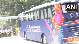 #WATCH | Telangana: Players of Australia and Pakistan Cricket teams reach Rajiv Gandhi International Cricket Stadium, Hyderabad for the ICC Cricket World Cup warmup match #WorldCup2023 | Zee News English