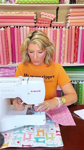 Charlotte: The Sassy Beginner Sewing Machine