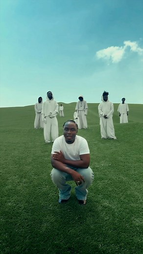 WALK WITH ME OUT NOW🙏🏿 http://africori.to/walkwithme | Kweku Smoke