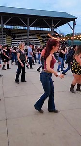 #fireburningchallenge #fireburning #fireburninglinedance #partyingwithfriends #countrydancing #summervibes | Country Dance