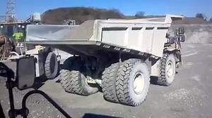 24K views · 516 reactions | This is a really good, tight V pattern. Good operator! -Ripper | Heavy Equipment Operators | Facebook