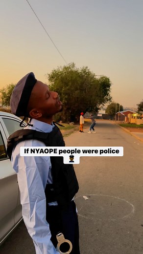 If nyaope people were police. 👮‍♂️ | L-Peeko