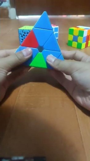 how to solve pyraminx but like magic