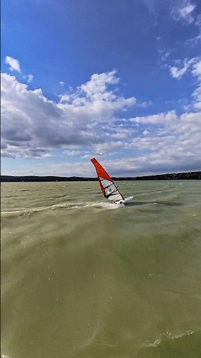 Windsurfing Balatonfűzfő.
