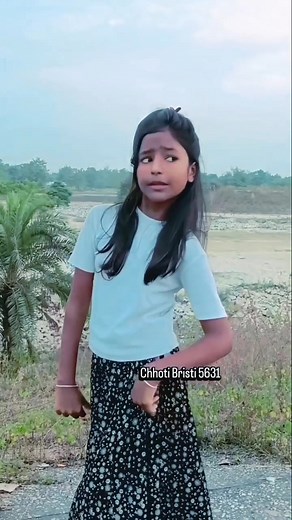 Aage aage chale hum . . . #chhotibristi #reels #video #viralreels #viralvideo #trendingreels | Bristi Mandl
