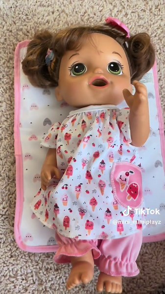 Violet's Cute Night Routine with Baby Alive Doll