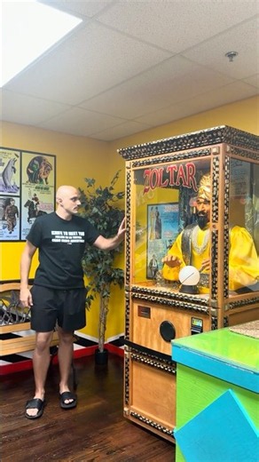 Meet ZOLTAR at Ripley's believe it or not in Florida