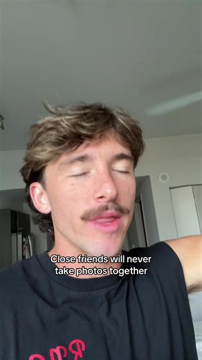 The Value of Memories Over Photos with Close Friends