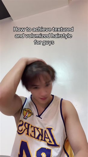 How to Achieve Textured and Volumized Hairstyle for Guys