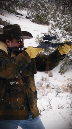 ВІЙСЬКОВИЙ ОДЯГ / ЕКІПІРОВКА / АМУНІЦІЯ on Instagram: "😎 Сонцезахисні тактичні окуляри Wiley X Founder Стиль для повсякденного носіння. Завдяки технології Captivate вони відфільтровують шкідливе світло та покращують колір і контрастність, підвищуючи чіткість зображення. Вони також відповідають військовим вимогам щодо захисту від балістичного удару та мають знімний бічний захист. Завдяки гумовим заушникам і носовим упорам окуляри Founder можна пристосувати до будь-якої форми голови для оптимальн